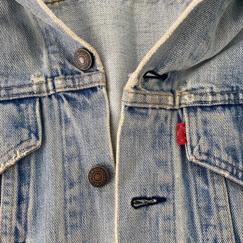 Levi’s Vintage Oversized Distressed Jean Jacket - Picture 5 of 14